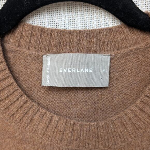 Everlane Tan Long Sleeve Classic Crew Neck Cropped Sweater, size M - Picture 3 of 8